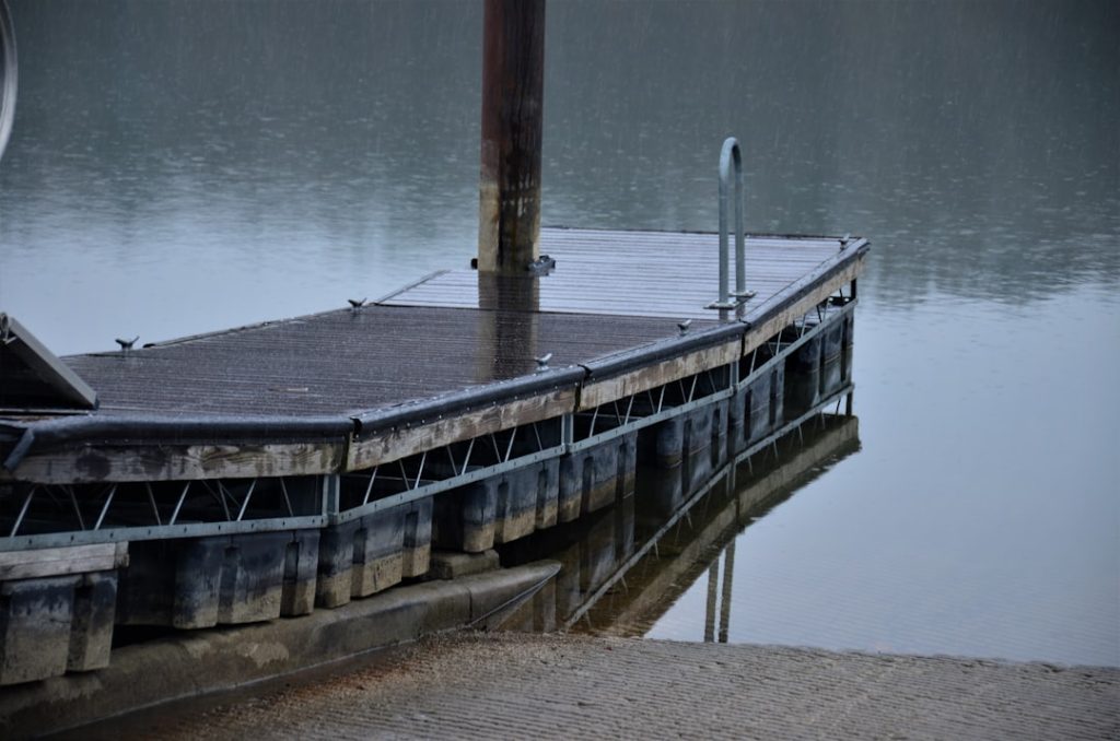 Photo pontoon barge for sale