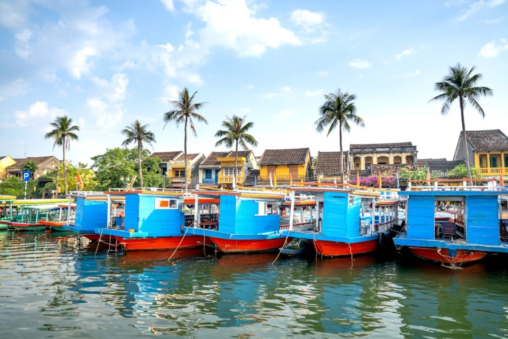 Photo boat rental market