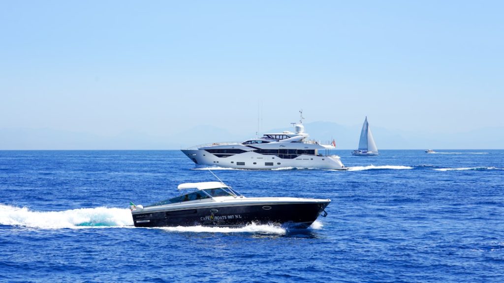 Photo luxury motor yachts for sale