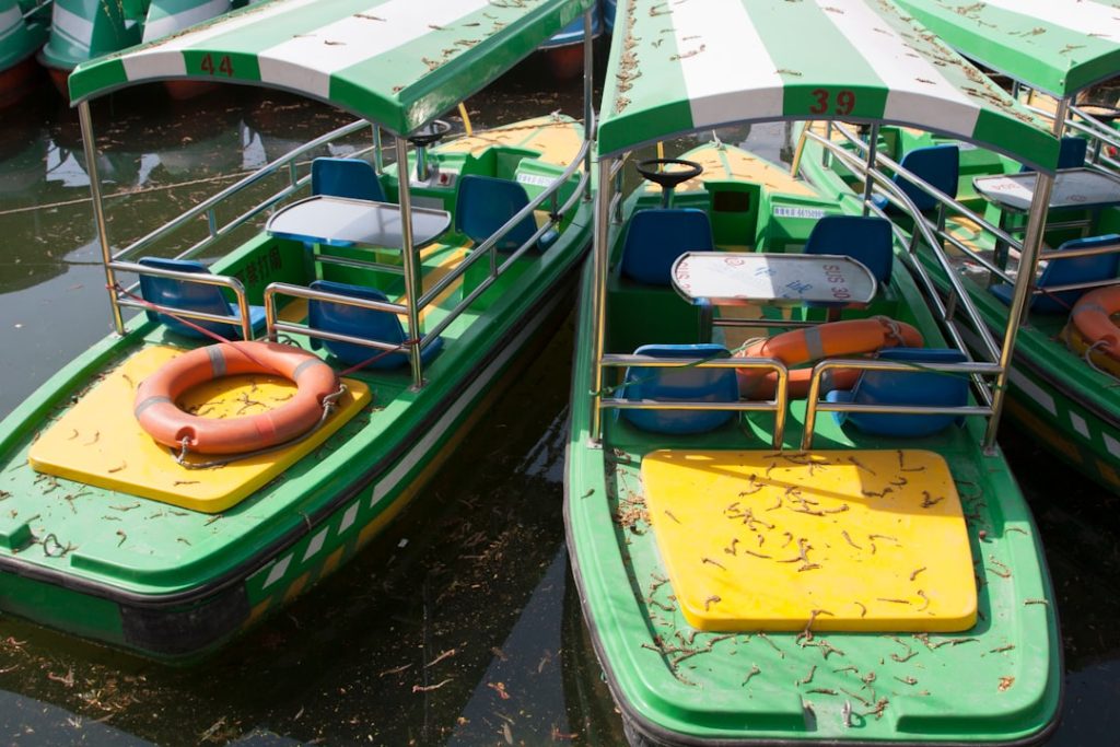 Photo canal boats for sale