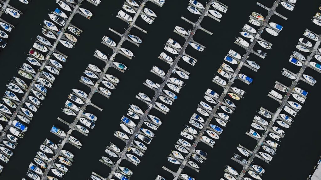 Photo pontoon boats for sale