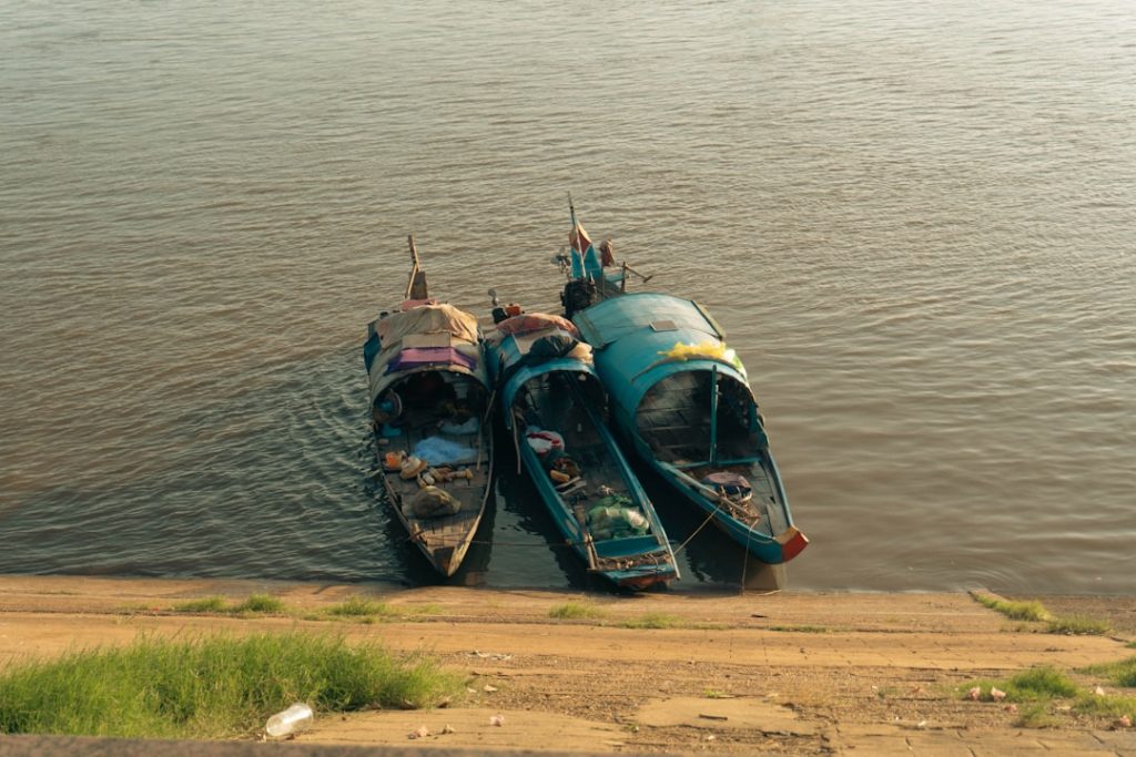 Photo boat motors for sale