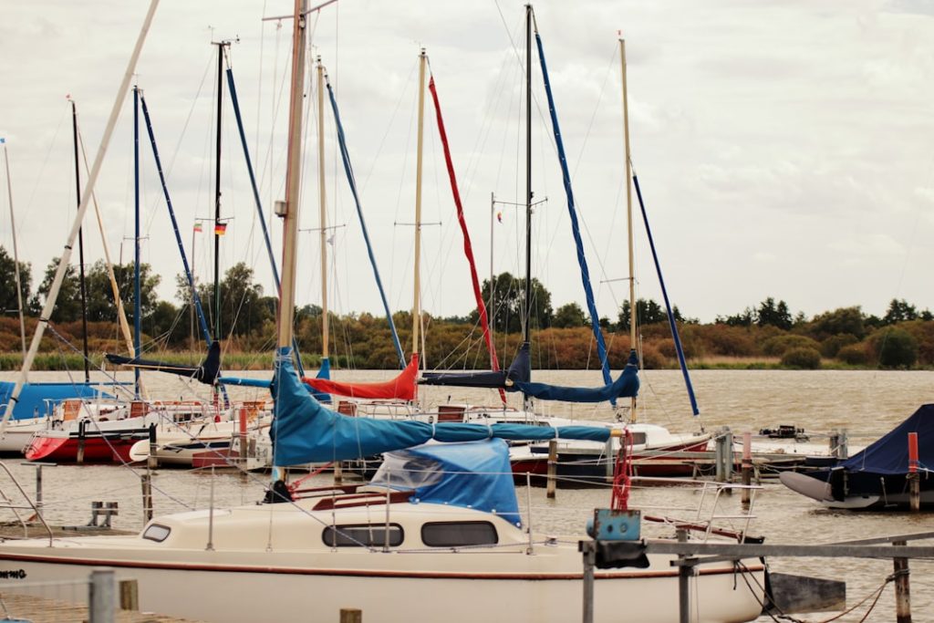 Photo sailboats for sale