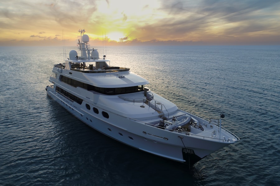 Photo luxury mega yacht charter
